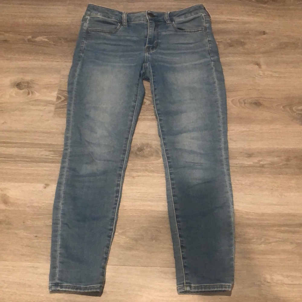Woman’s a American eagle jeans